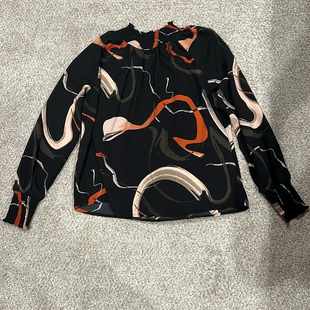 Women’s medium Nine West mock neck blouse